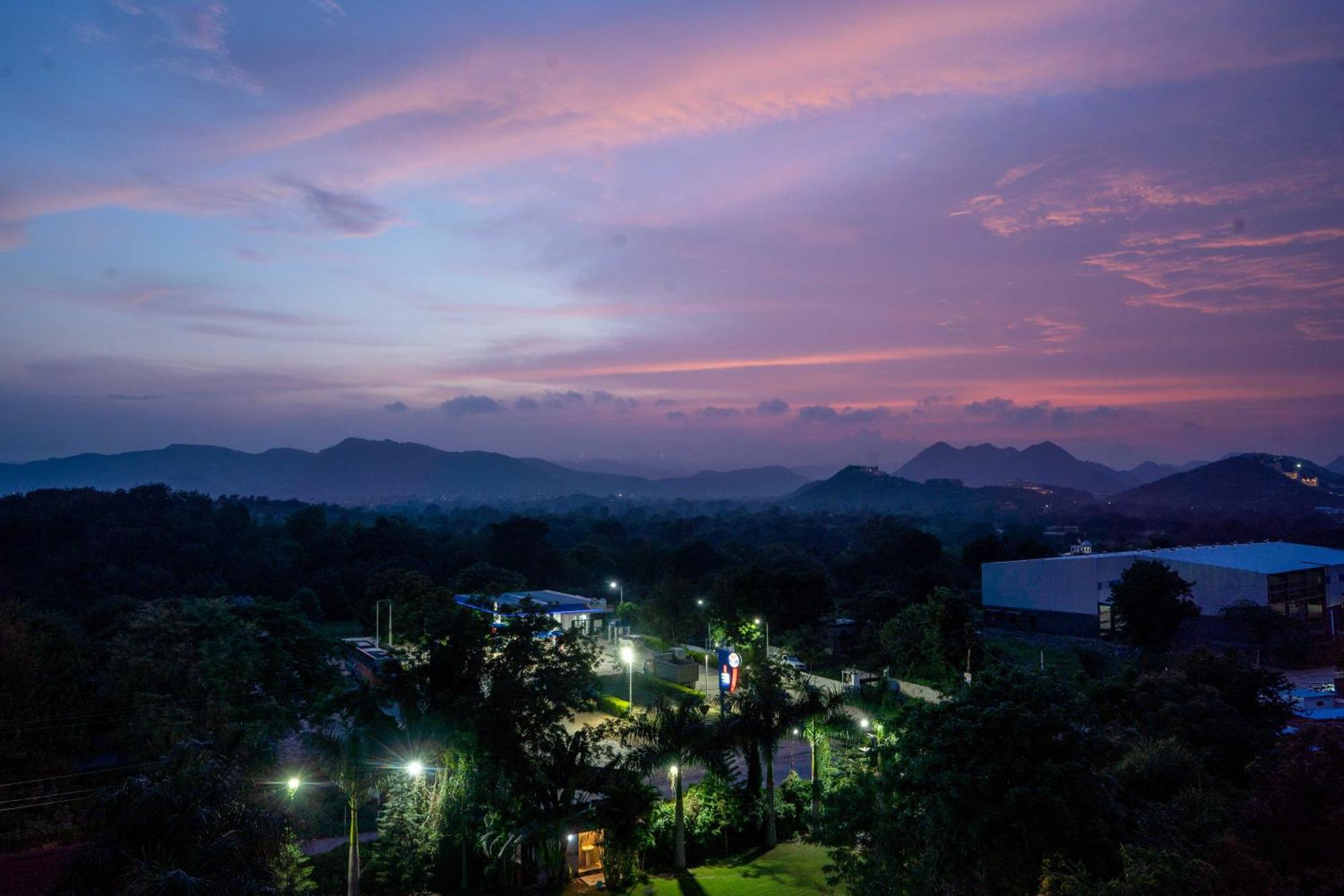 Treebo The Aravali Getaway Hotell Udaipur Eksteriør bilde